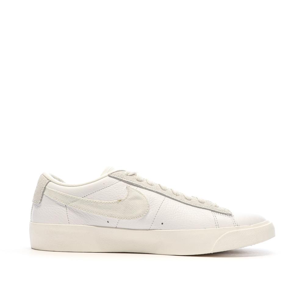 Baskets Blanches Femme Nike Blazer Low Leather vue 2