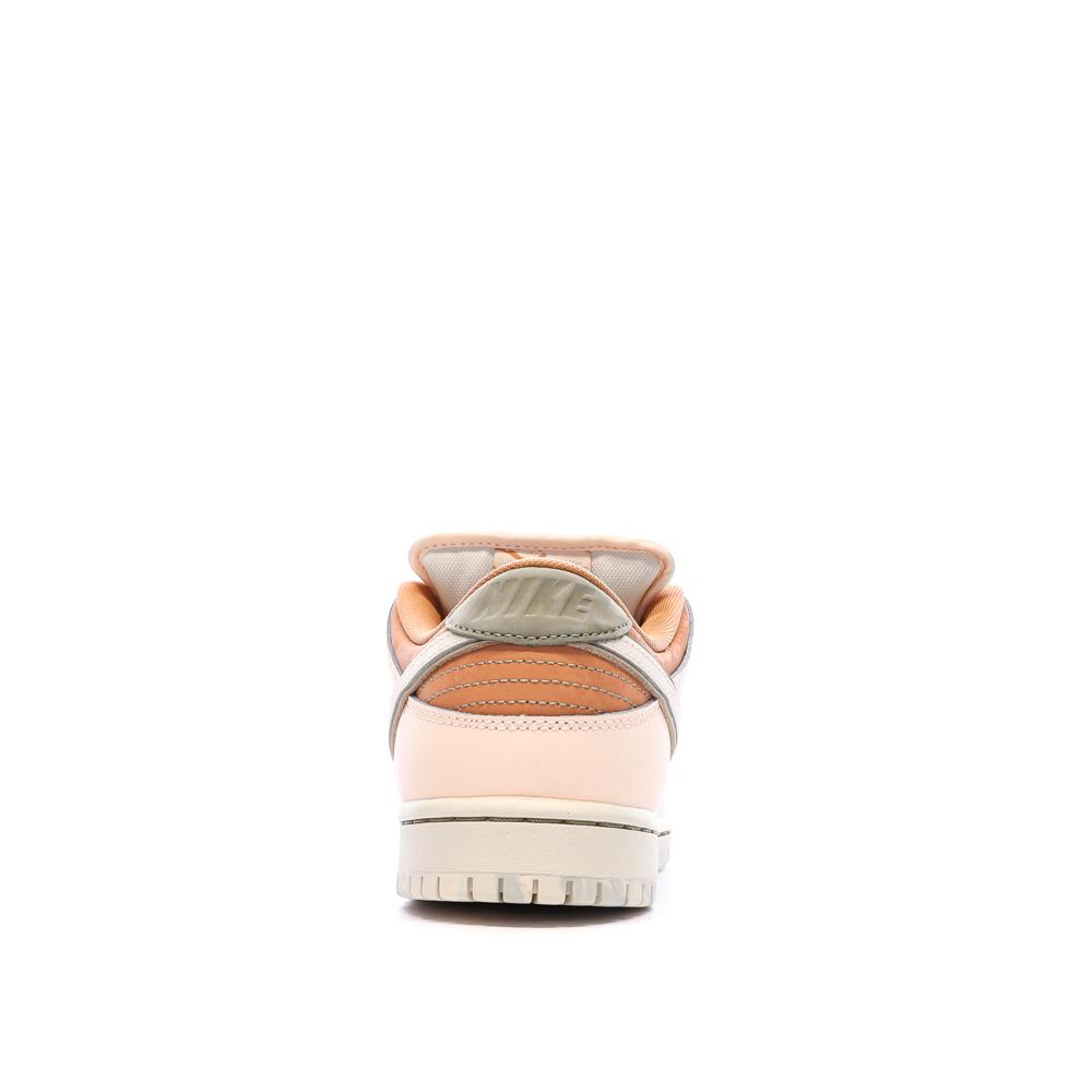 SB Dunk Low Pro PRM Rose Homme Nike vue 3