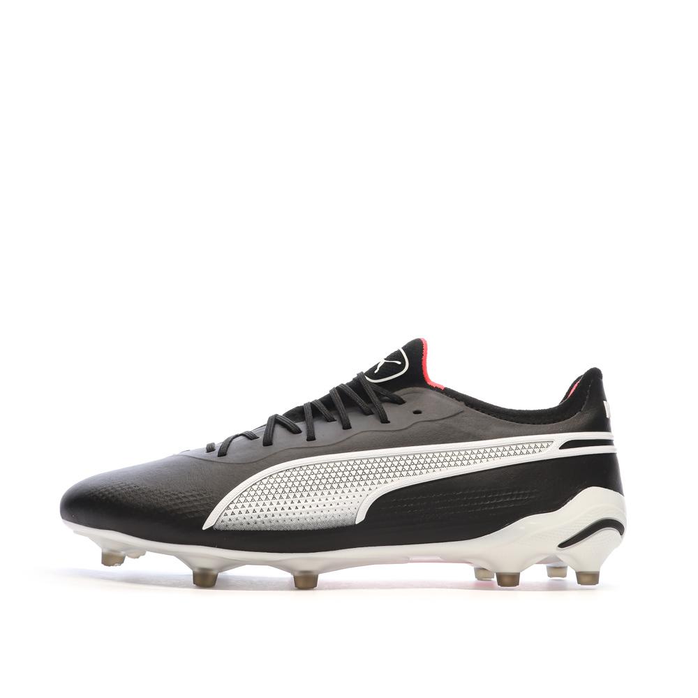Chaussures de football Noire/Blanche Homme PumaKing Ultimate pas cher