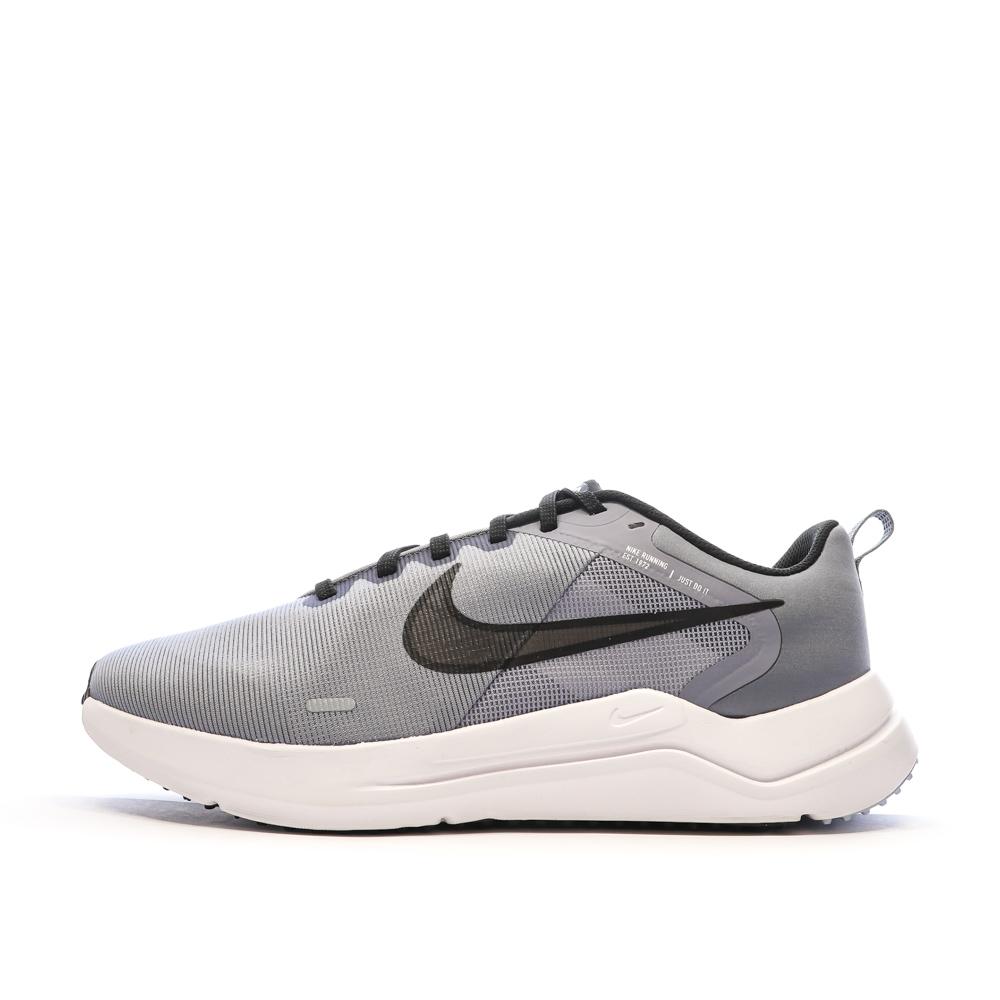 Chaussures de running Grises Homme Nike Downshifter 12 pas cher