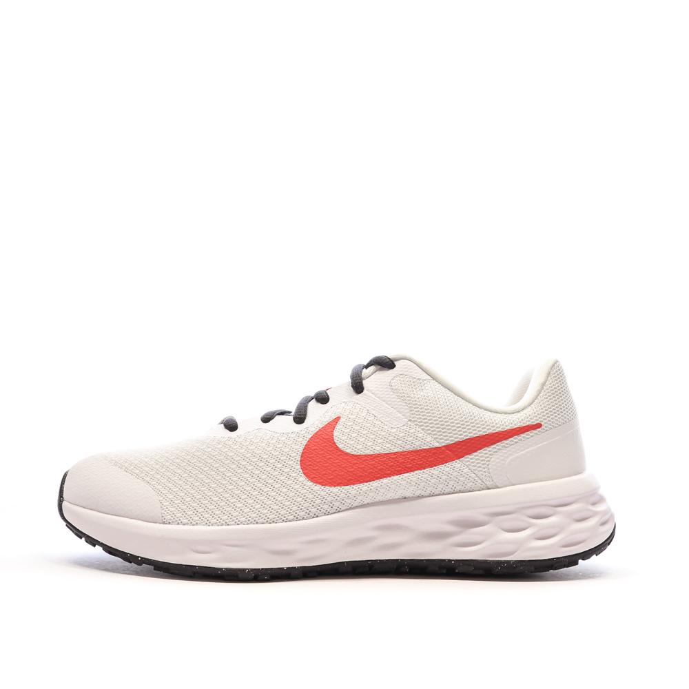 Chaussures de Running Blanches/Oranges Femme Nike Revolution 6 pas cher
