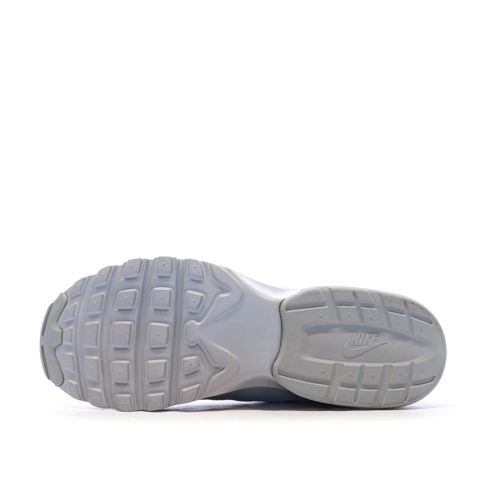 Baskets Grises Homme Nike Air Max Invigor vue 5