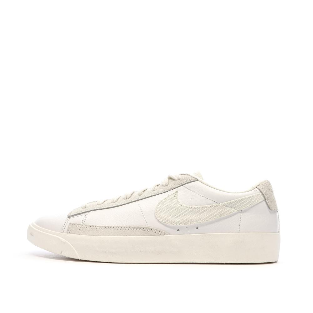 Baskets Blanches Femme Nike Blazer Low Leather pas cher