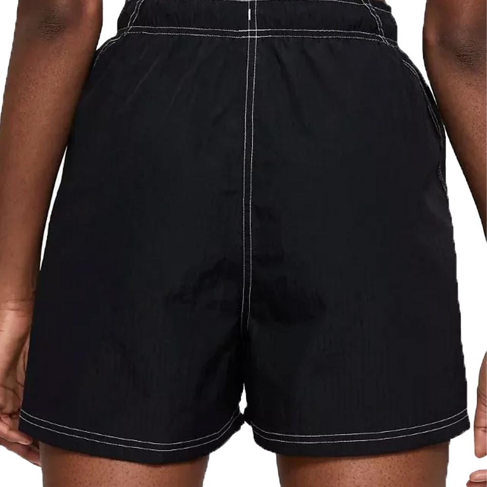 Short Noir/Blanc Femme Nike Swoosh vue 2