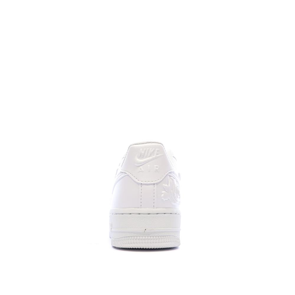 Baskets Blanche Femme Nike Air Force 1 '07 vue 3