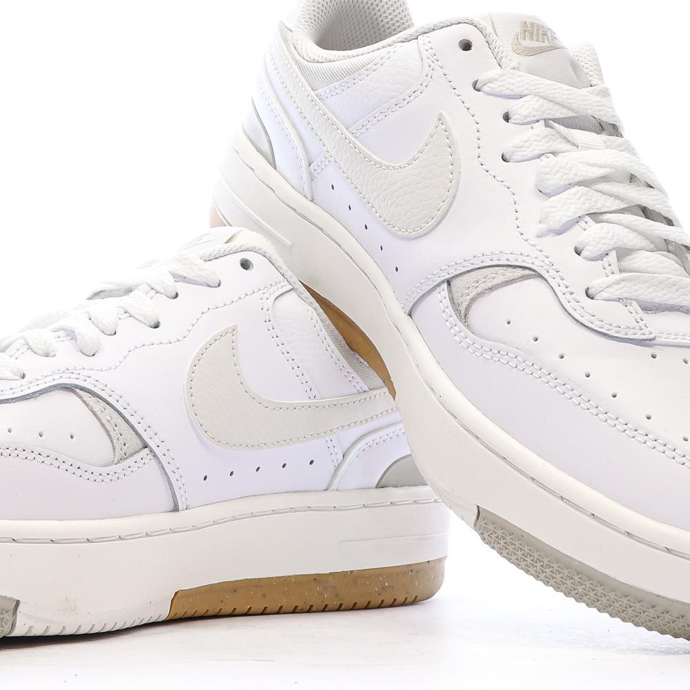 Baskets Blanches/Beiges Femme Nike Gamma vue 7