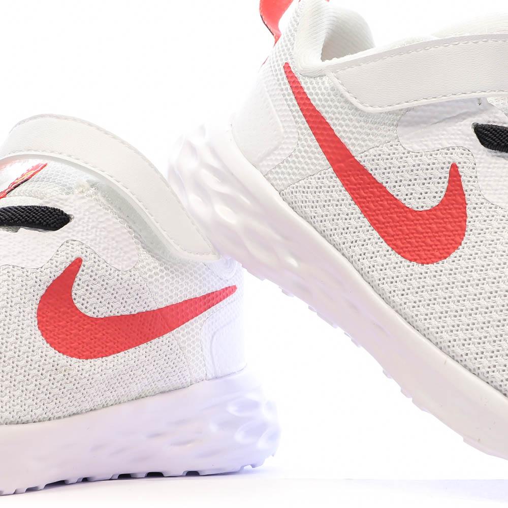 Baskets Blanches Bébé Nike Revolution 6 vue 7