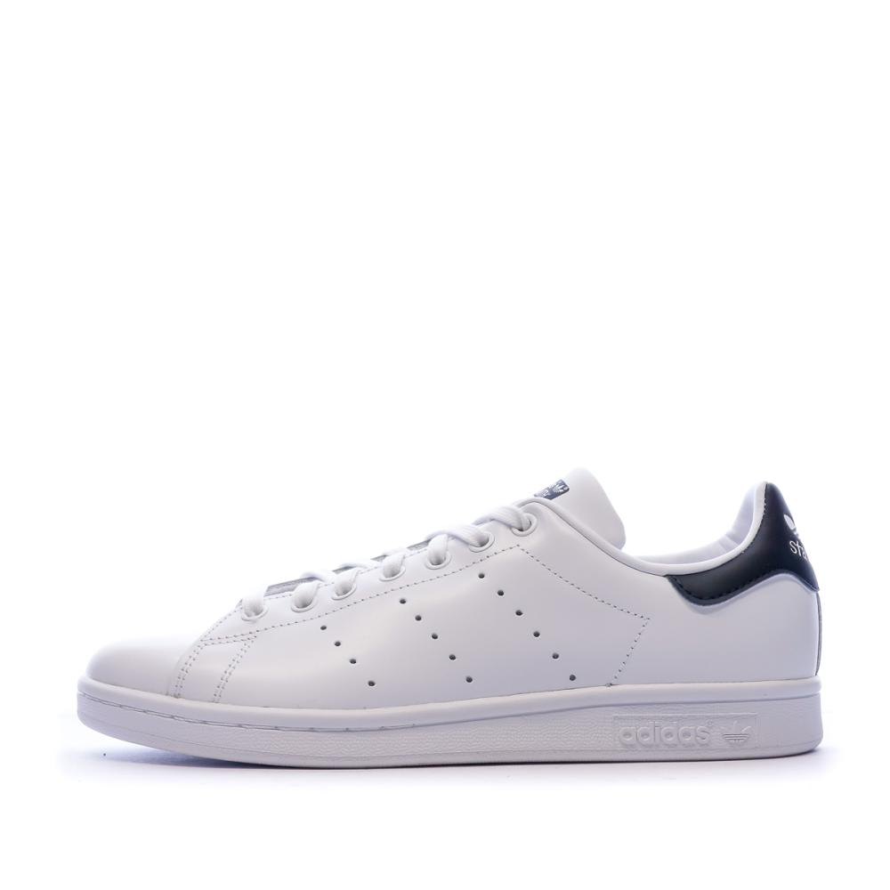 Baskets Stan Smith Blanches/Marines Homme Adidas M20325 pas cher