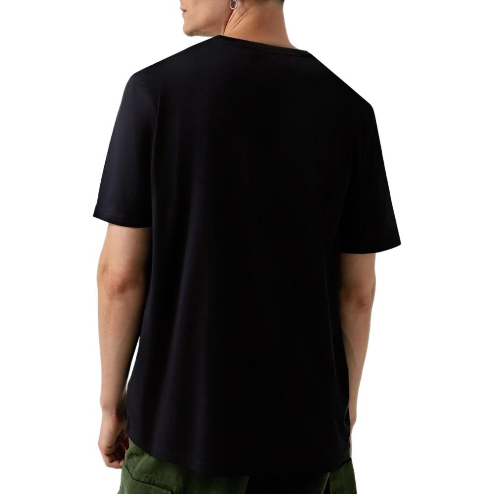 Camiseta negra de hombre Timberland con insignia en la manga ver 2