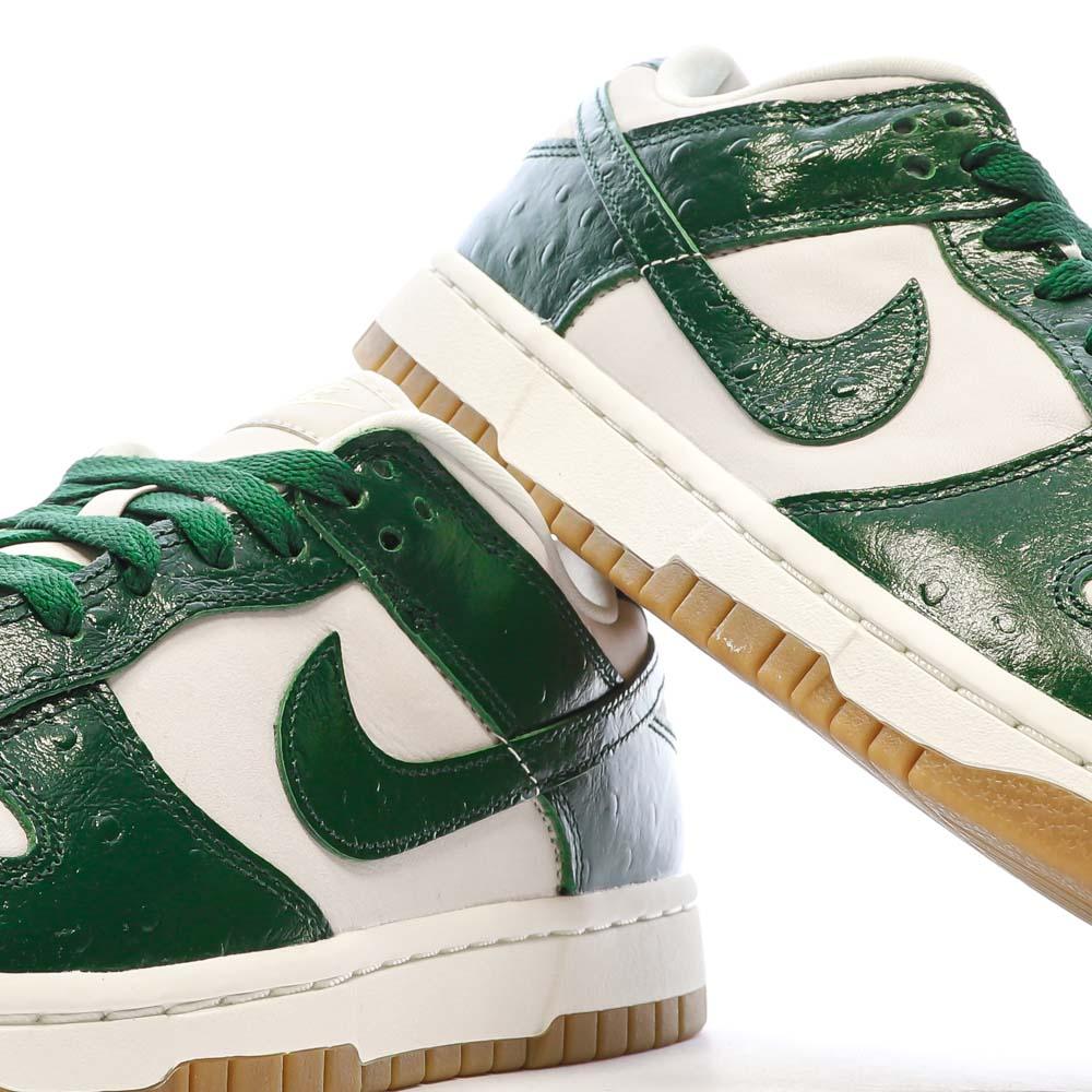 Baskets Blanches/Vertes Femme Nike Dunk Low vue 7