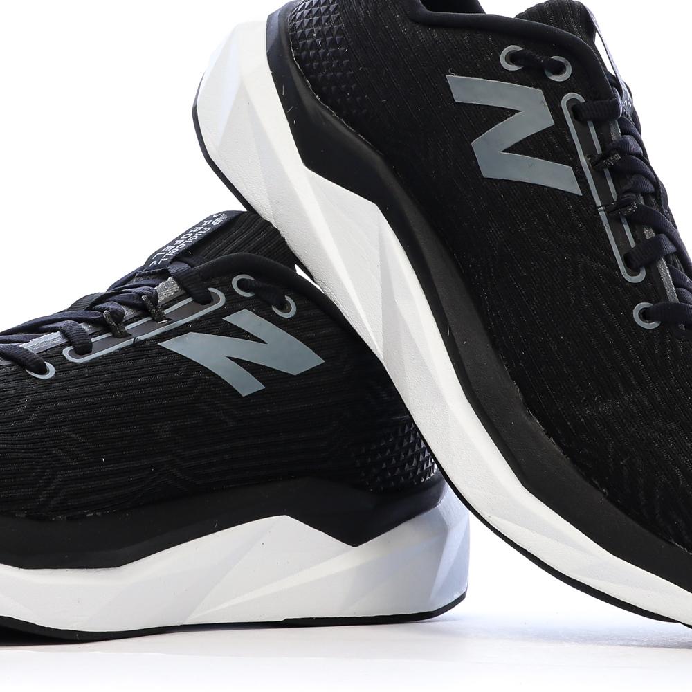 Chaussures de Running Noires Homme New Balance Propel vue 7
