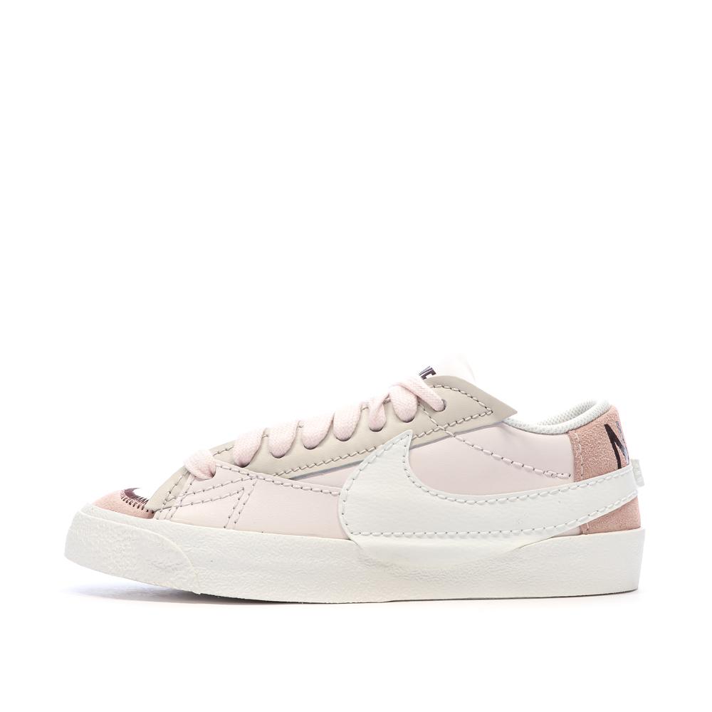 Baskets Roses Femme Nike Blazer Low '77 Jumbo pas cher