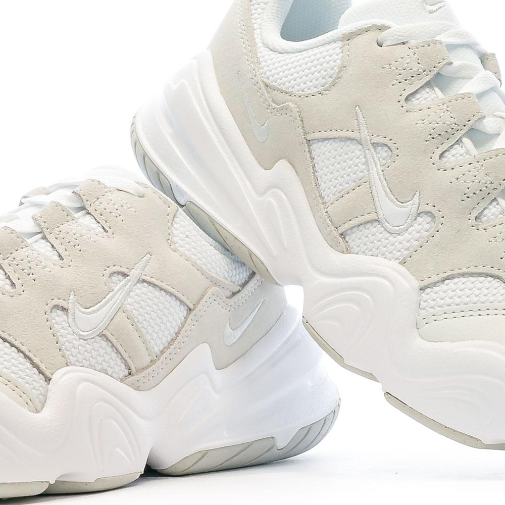 Baskets Blanches/Beige Femme Nike Hera vue 7