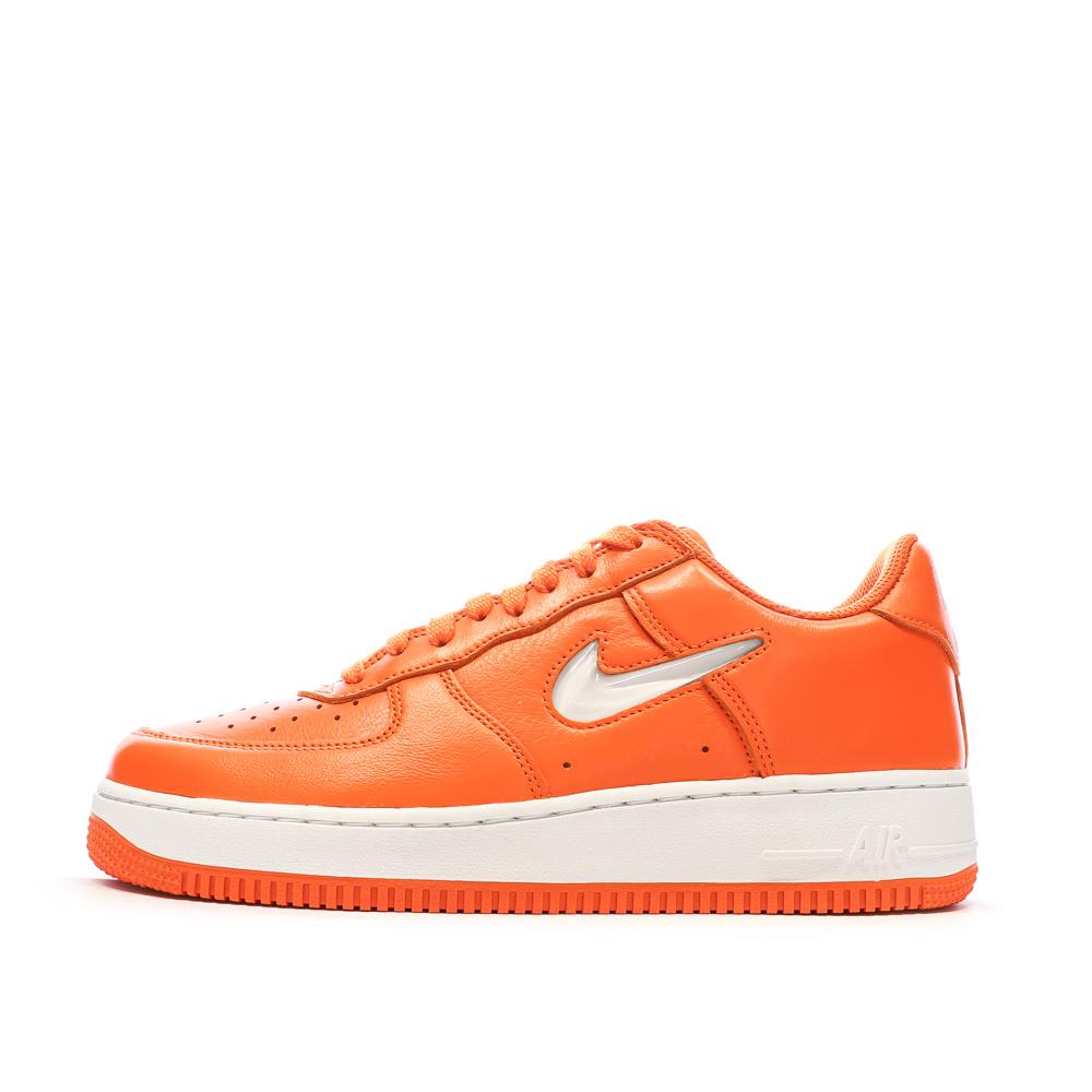 Baskets Oranges Homme Nike Air Force 1 Low pas cher