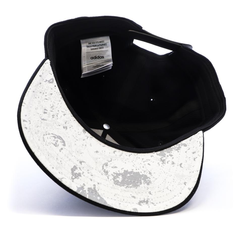 Juventus Black Cap Adidas 24/25 Photo of the Espace des Marques %store% store - view of %key%