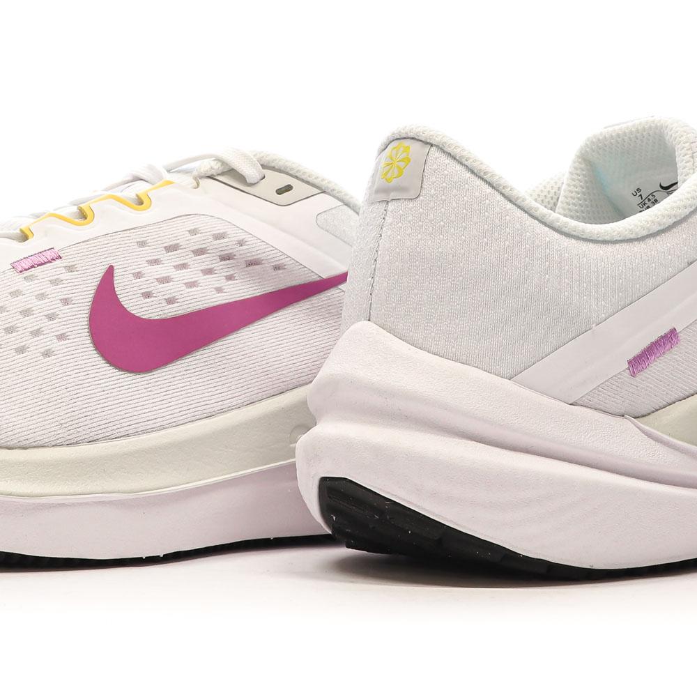 Chaussures de Running Blanches Femme Nike Air Winflo 10 vue 7