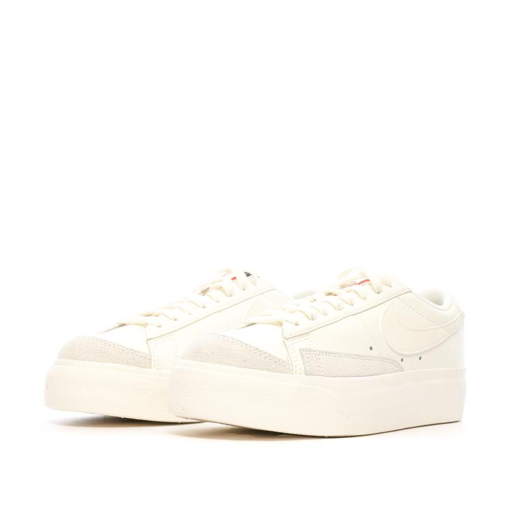 Baskets Écru/Gris Femme Nike Blazer Low Platform vue 5