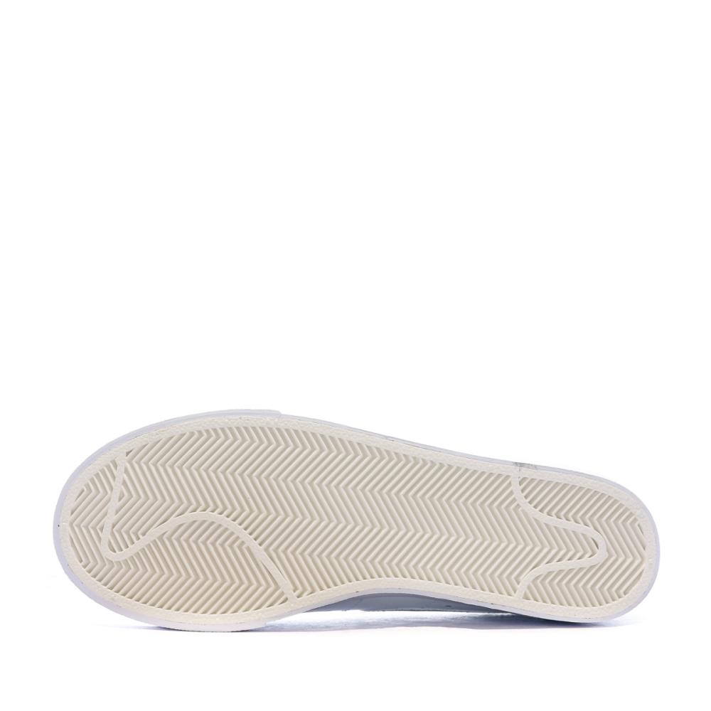 Baskets Blanche/Argent Femme Nike Blazer Low Platform vue 5