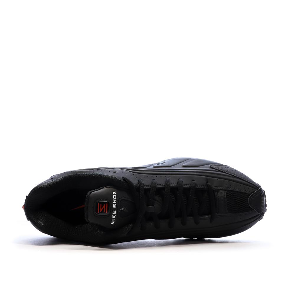 Baskets Noires Homme Nike Shox vue 4