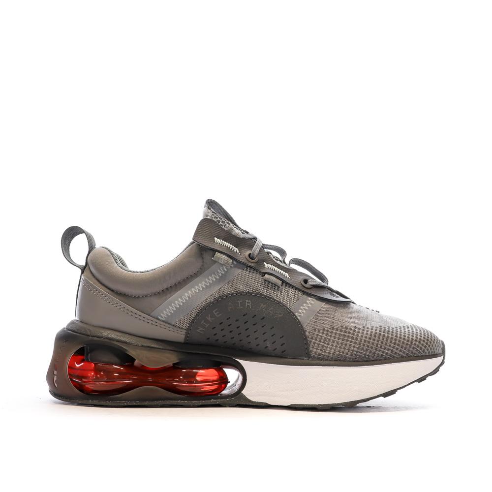 Baskets Grises/Rouges Garçon Nike Air Max 2021 vue 2