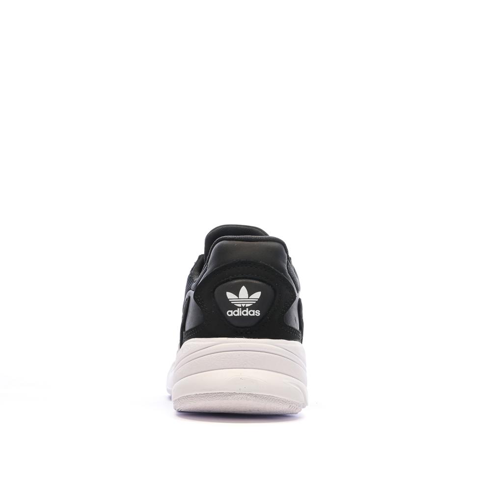 Baskets Noires/Blanches Femme Adidas Falcon vue 3