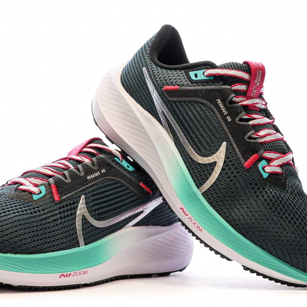Chaussures de running Noires/Blanches Femme Nike Pegasus vue 7