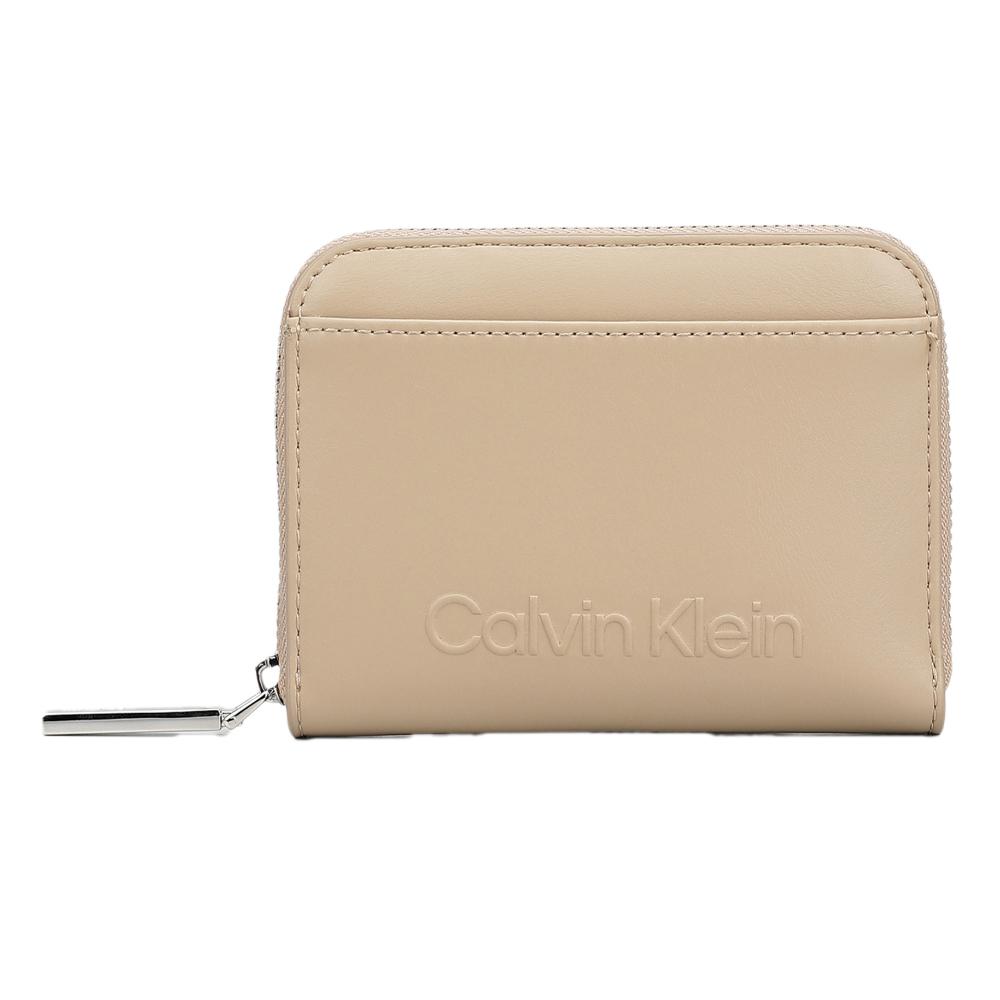 Portefeuille Beige Femme Calvin Klein Jeans Embossed pas cher