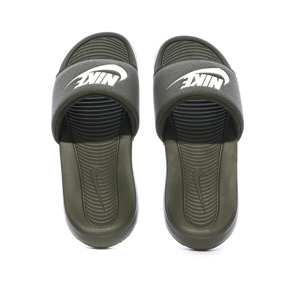 Claquettes Kaki Homme Nike Victori One Slide vue 3