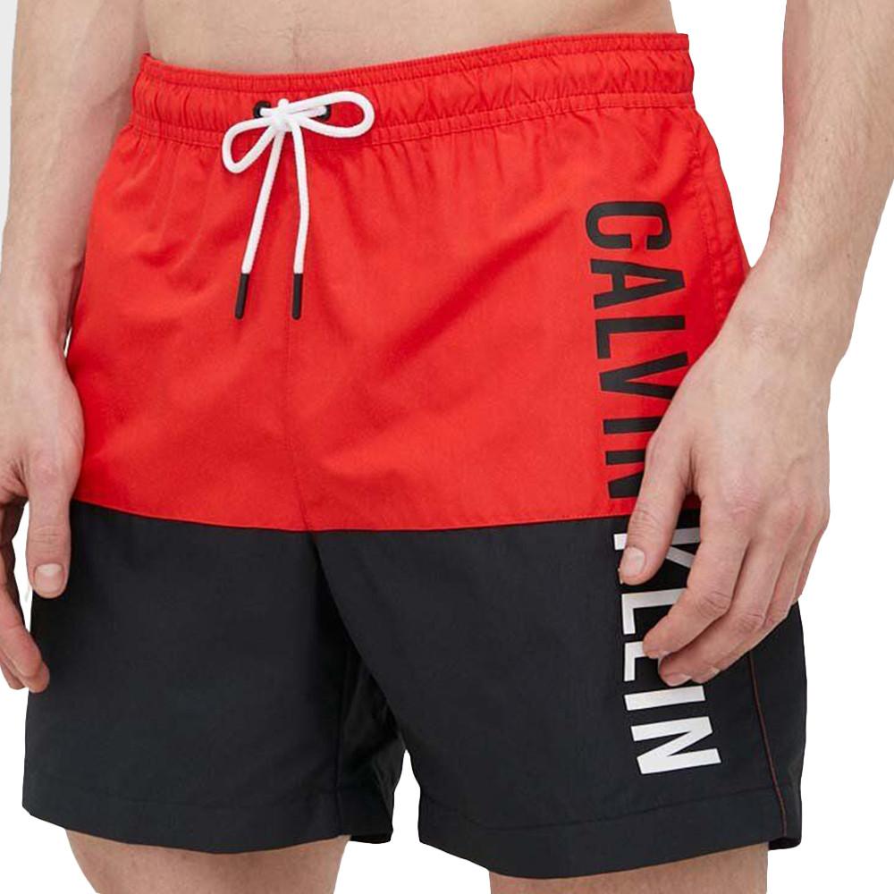 Short de bain Rouge/Noir Homme Calvin Klein KM0KM00796 pas cher