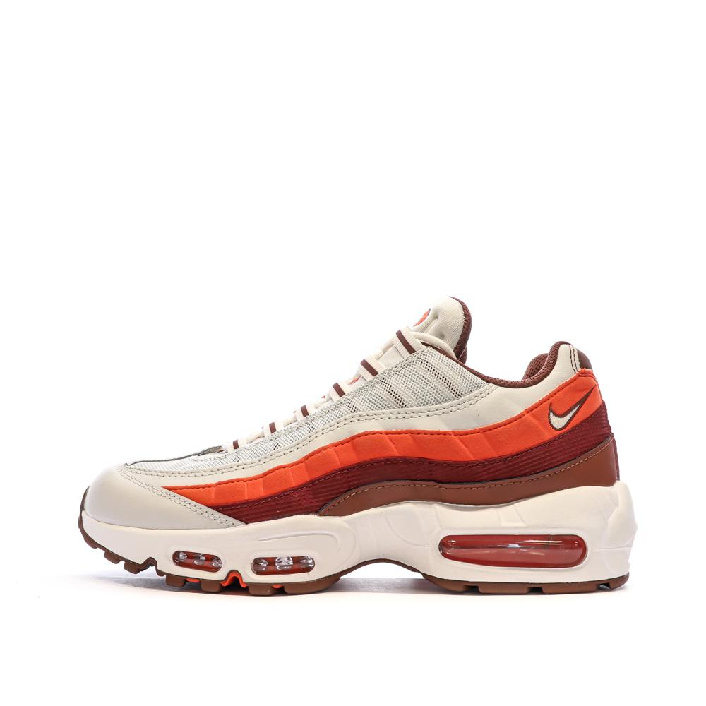Baskets Gris/Rouge Homme Nike Nike Air Max 95 Essential pas cher