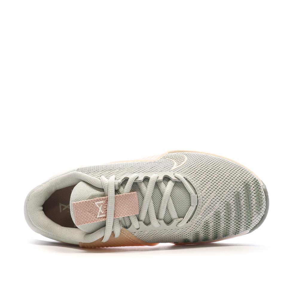 Chaussures de training Grises/Roses Femme Nike Metcon 9 vue 4
