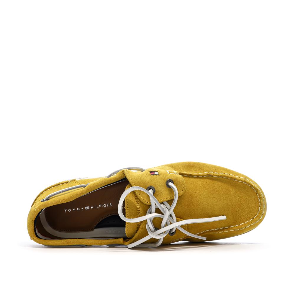 Chaussures Bateau Jaune Homme Tommy Hilfiger Classic Suede vue 4