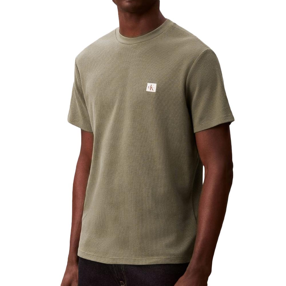 Camiseta de color caqui para hombre de Calvin Klein Jeans con insignia «Waffle» barato