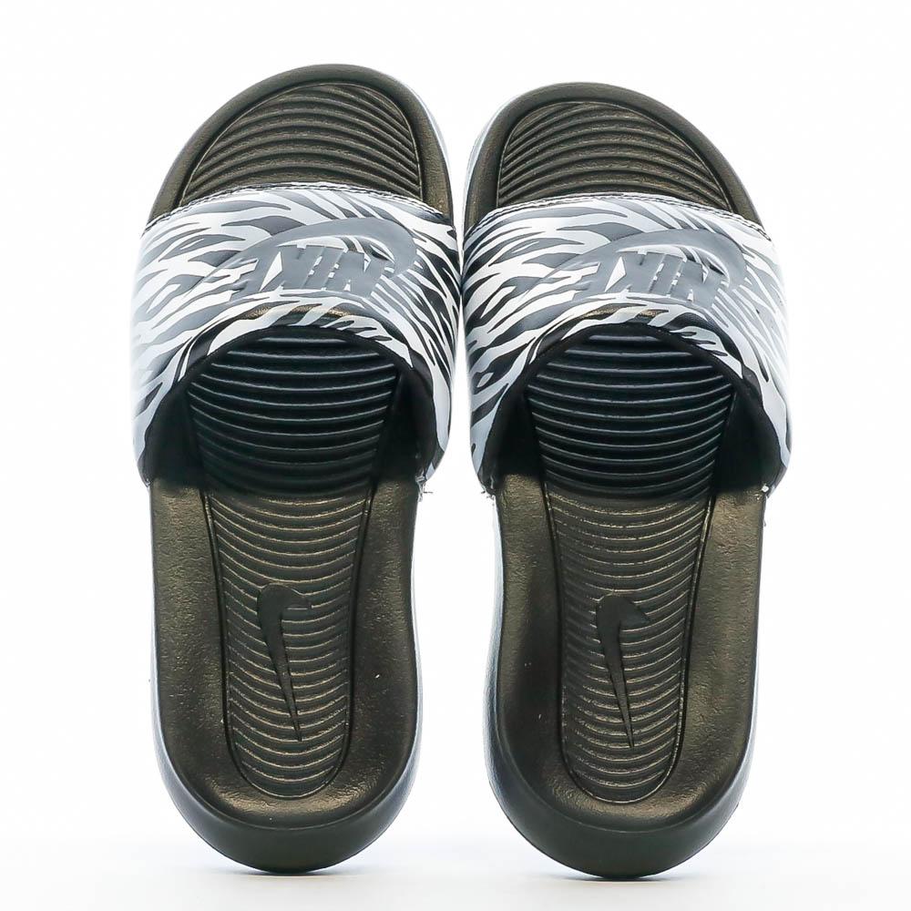 Claquettes Noir/Gris Femme Nike Victori One Slide vue 3