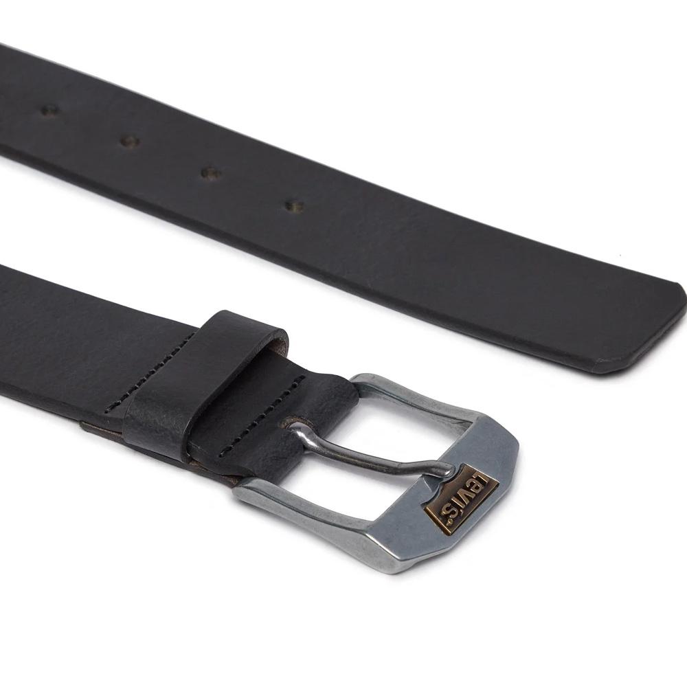 Ceinture Levi's Noire Homme en Cuir avec Boucle Métallique vue 2