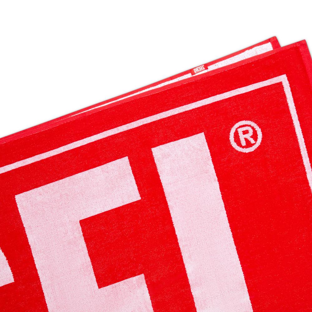Serviette Rouge/Blanche Homme Diesel Helleri vue 2
