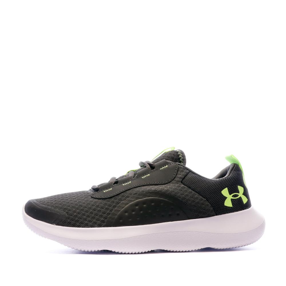 Chaussures de sport Noir Homme Under Armour Victory pas cher