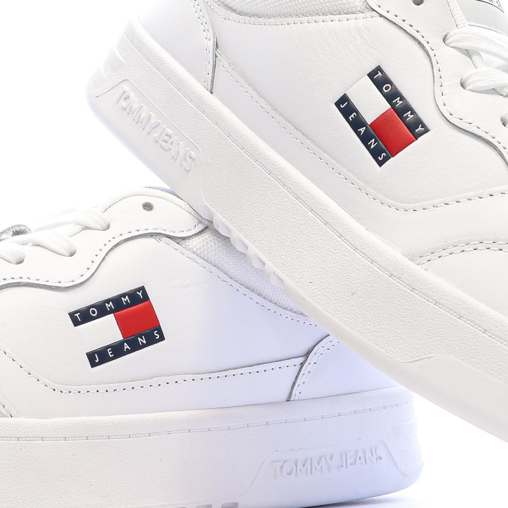 White Men's Sneakers Tommy Hilfiger Cupsole Photo of the Espace des Marques %store% store - view of %key%