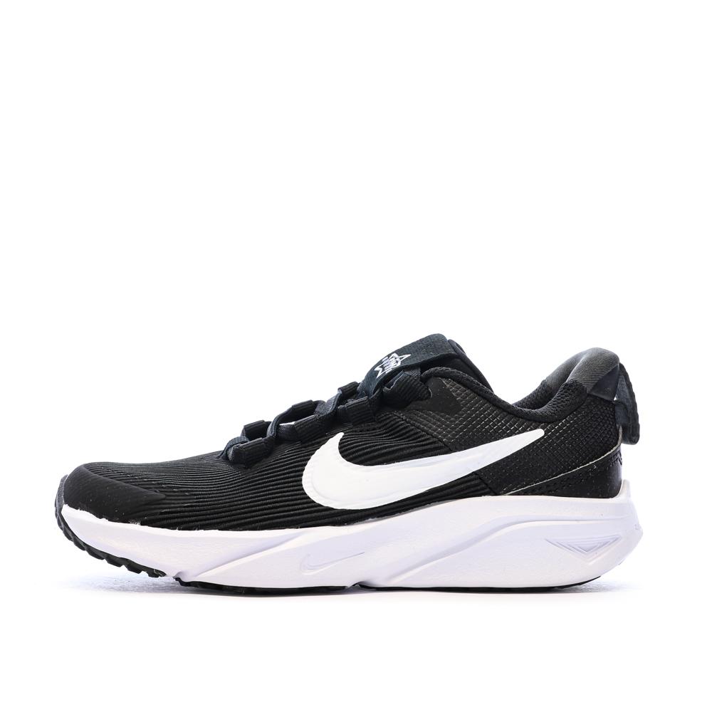 Baskets Noires/Blanches Garçon Nike Star Runner 4 pas cher