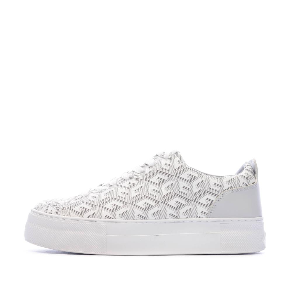 Baskets Blanches Femme Guess Giaa5 pas cher