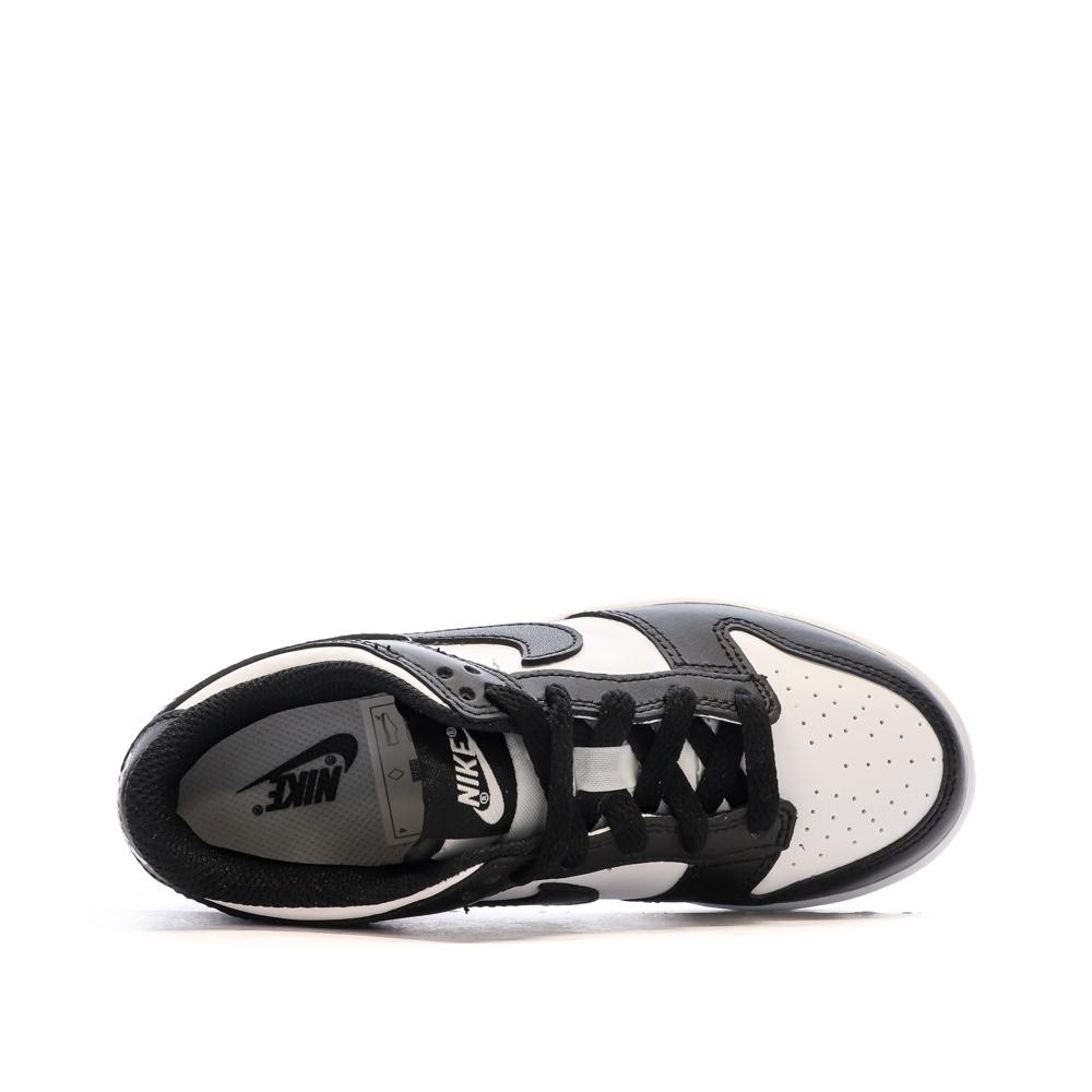 Baskets Blanches/Noires Garçon Nike Dunk Low vue 4