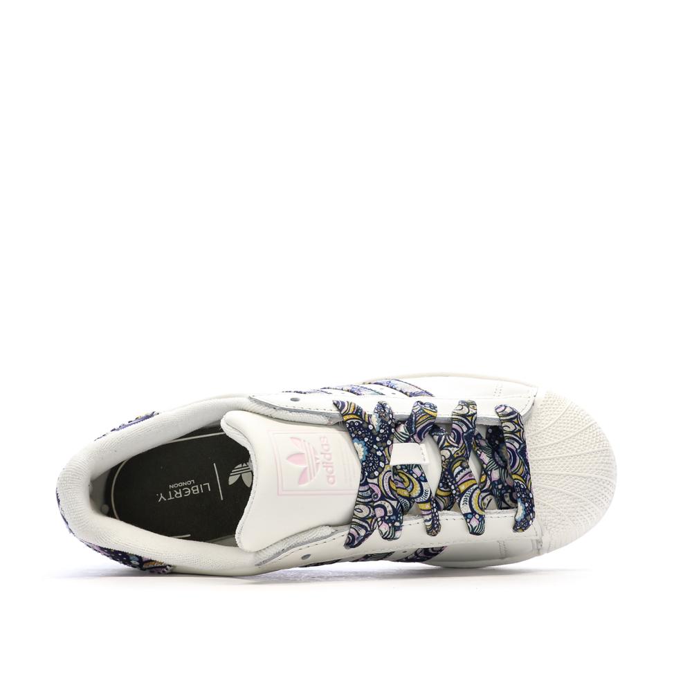 Baskets Blanc Cassé/Multicolore Fille/Femme Adidas Superstar vue 4