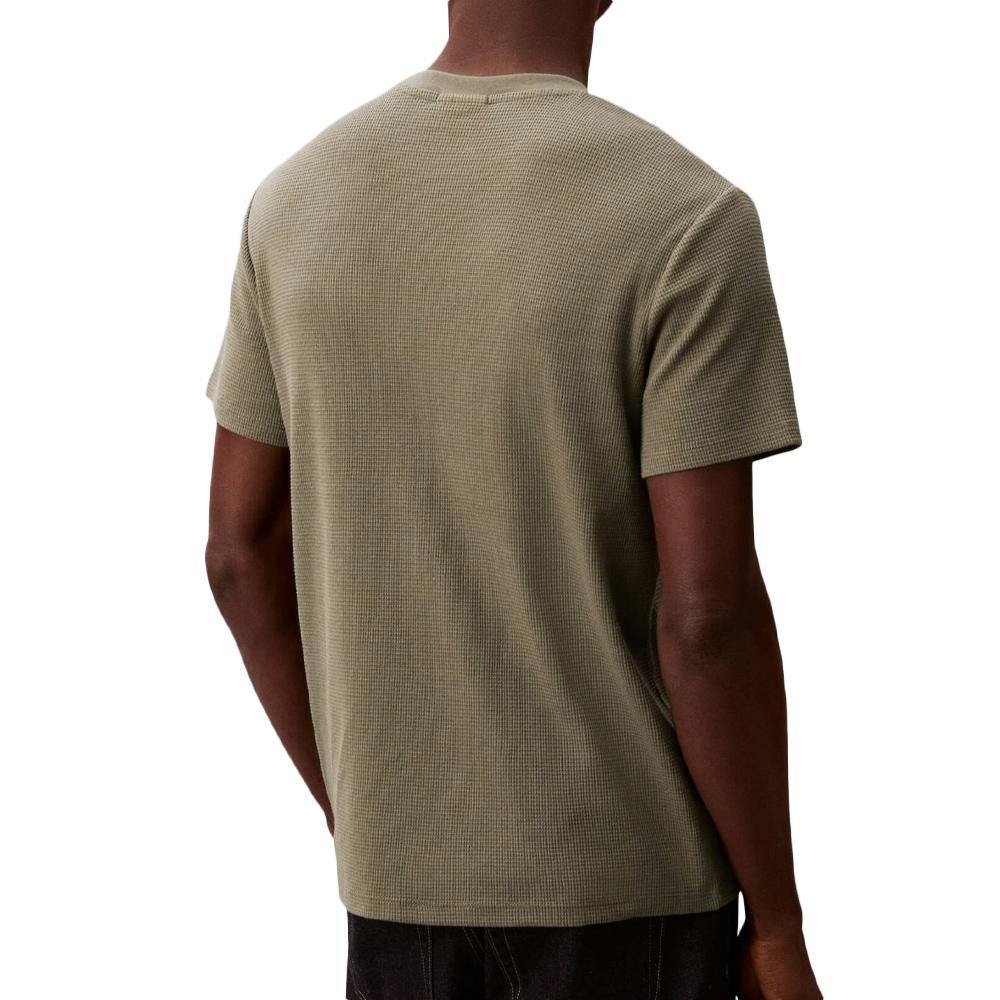 Camiseta de color caqui para hombre de Calvin Klein Jeans con insignia «Waffle» ver 2
