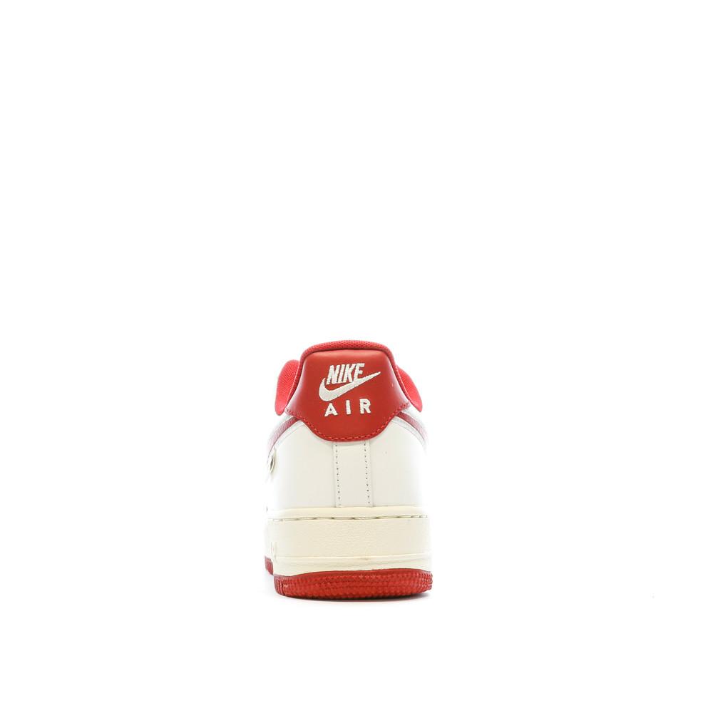 Baskets Écru/Rouge Homme Nike Air Force 1 vue 3
