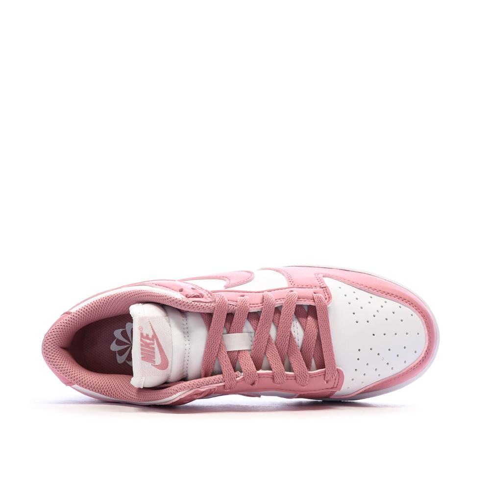 Baskets Roses/Blanches Femme Nike Dunk Low vue 4