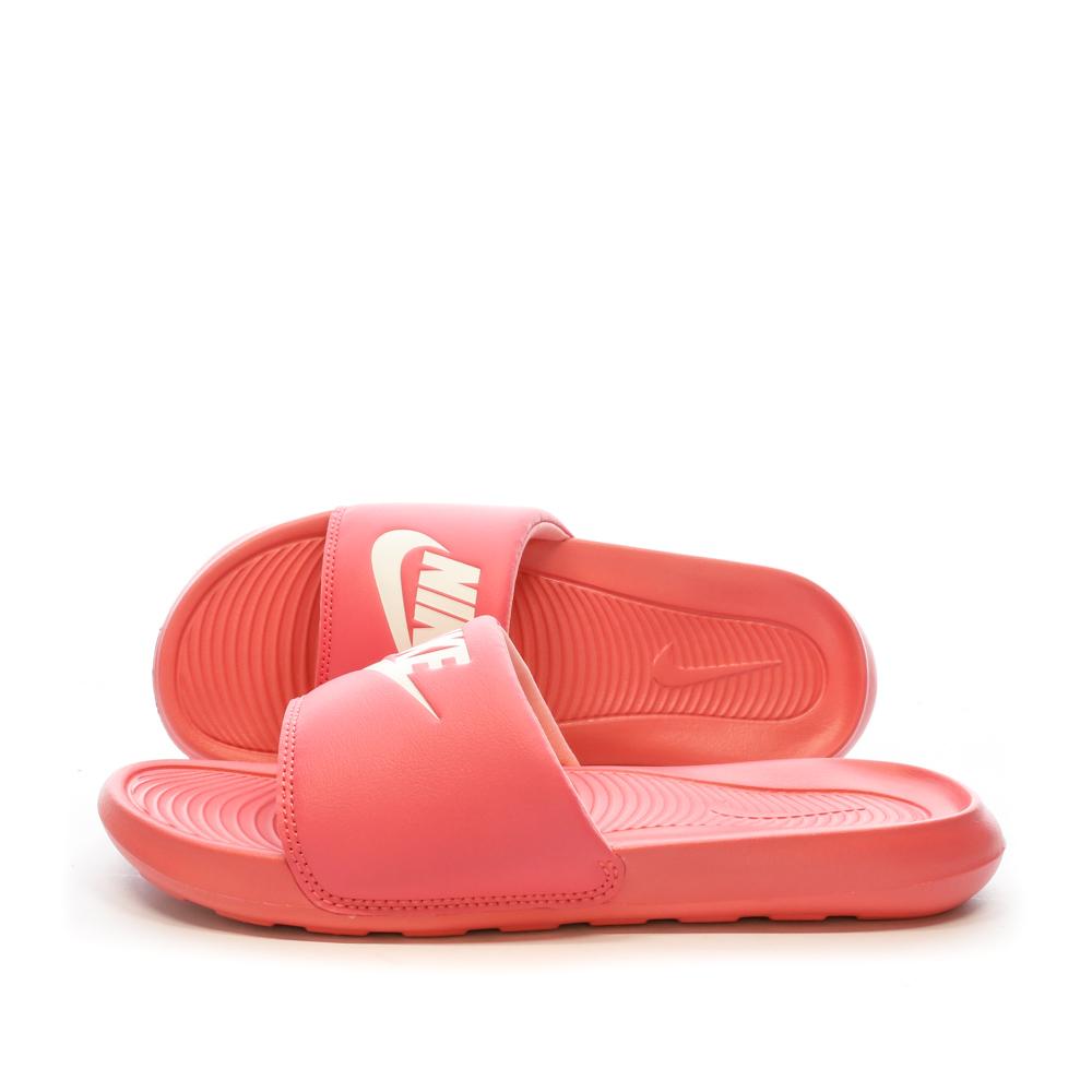 Claquettes Rose Fuchsia Femme Nike Victori One pas cher