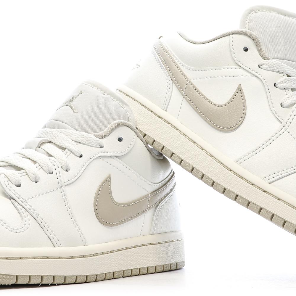 Basket Écru/Marron Mixte Nike Air Jordan 1 Low vue 7
