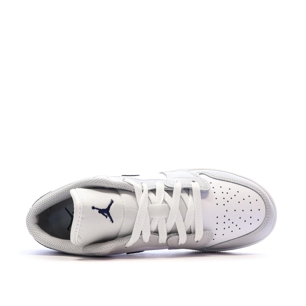 Basket Grise/Marine Garçon Nike Air Jordan 1 Low vue 4