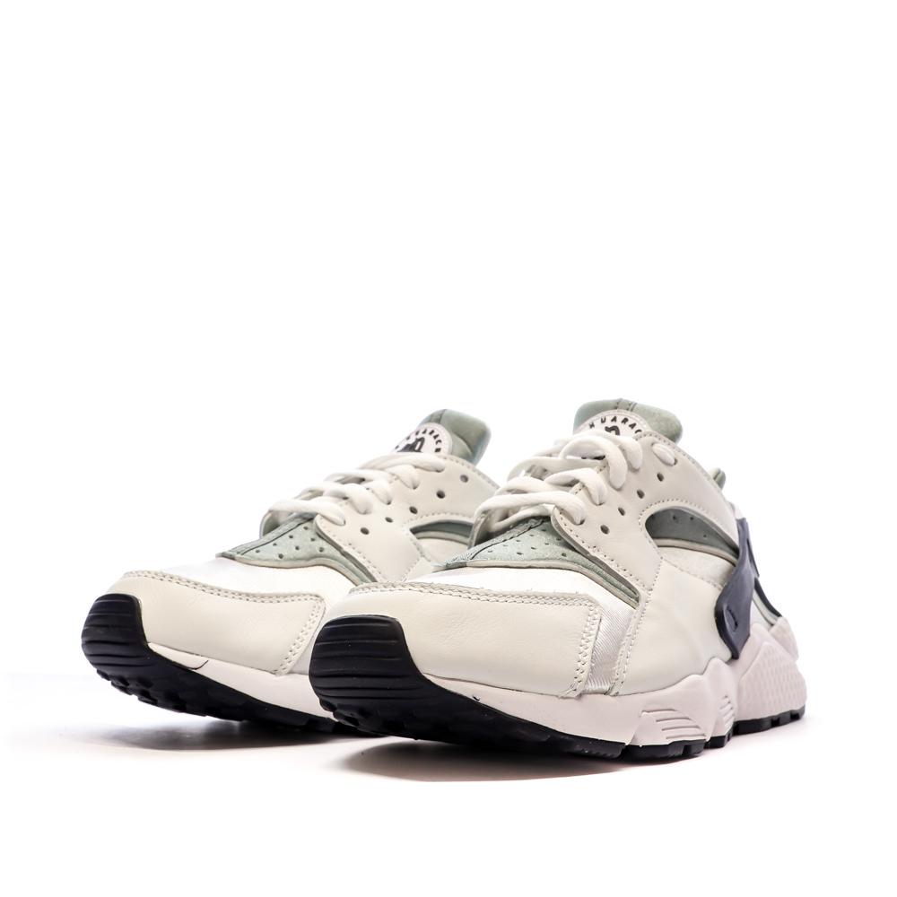 Baskets Blanches/Noires Femme Nike Huarache vue 6