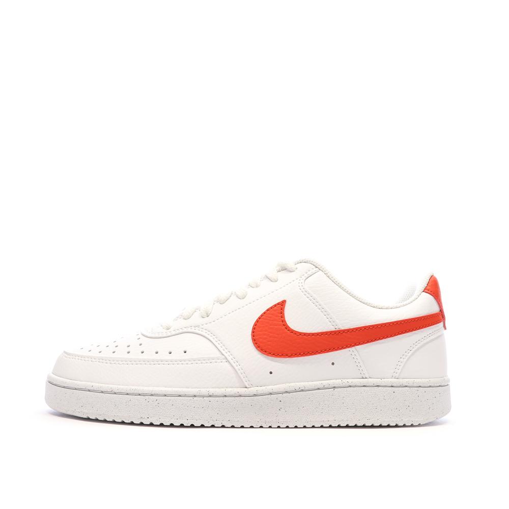 Baskets Blanches/Oranges Homme Nike Court Vision Low pas cher